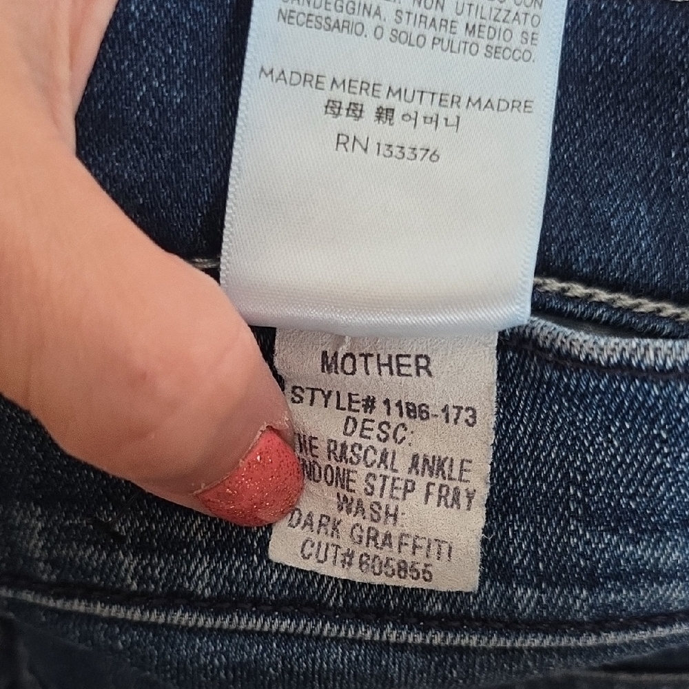 MOTHER Rascal Ankle Undone Step Fray Jeans Sz 26 Dark Graffiti - Picture 8 of 8